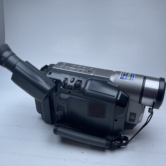 JVC GR-SXM245 Compact Camcorder Super VHS VINTAGE Y2K Camera (Untested, For part - Picture 6 of 14